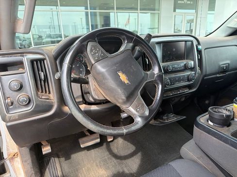 Used 2018 Chevrolet Silverado 2500 LT AWD/4WD image 13