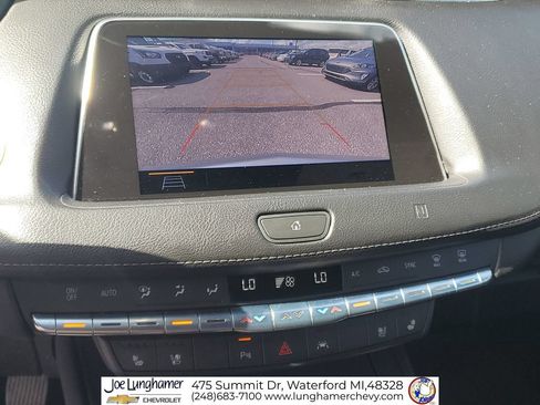 Certified 2019 Cadillac XT4 Premium Luxury FWD image 16