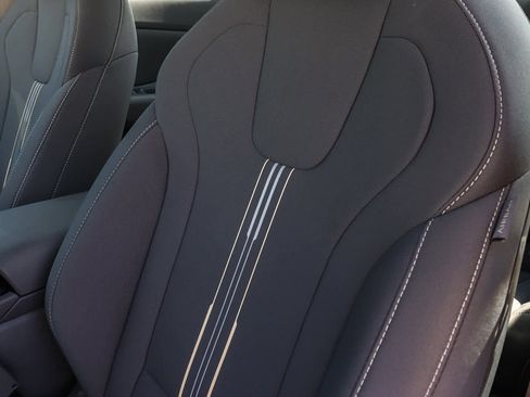 Used 2025 Hyundai Elantra Sport image 30