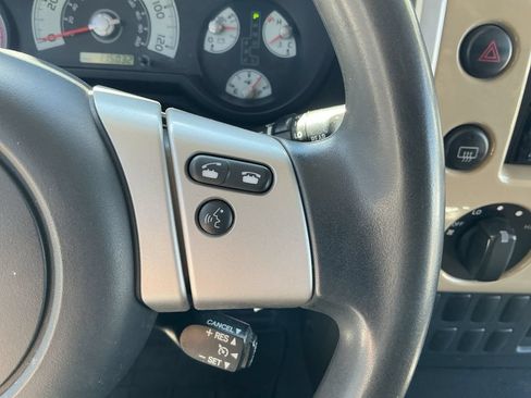 Used 2014 Toyota FJ Cruiser 4WD w/ Convenience Package image 30