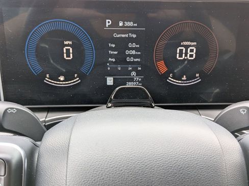 Used 2025 Hyundai Santa Fe SEL FWD image 16