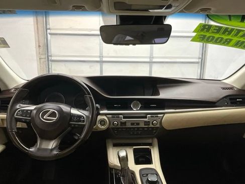 Used 2017 Lexus ES 350 FWD image 4