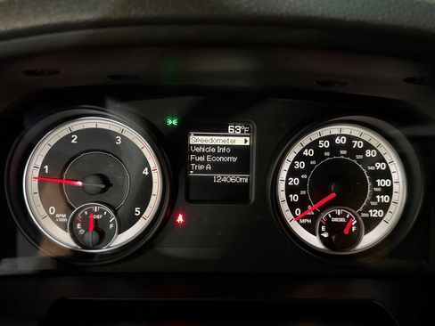 Used 2013 RAM 2500 Tradesman w/ Chrome Appearance Group image 5