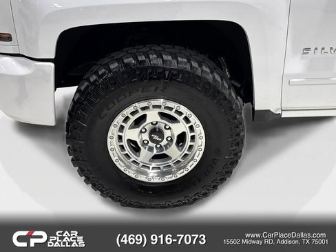 Used 2018 Chevrolet Silverado 1500 LT w/ All Star Edition AWD/4WD image 42
