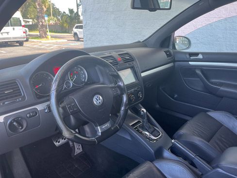 Used 2008 Volkswagen R32 AWD/4WD image 8