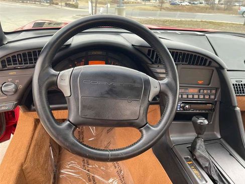 Used 1990 Chevrolet Corvette Convertible RWD image 49