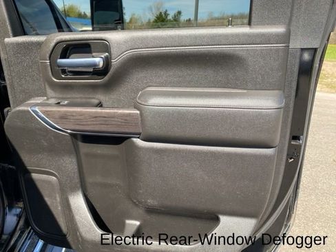 Used 2022 Chevrolet Silverado 2500 LTZ AWD/4WD image 26