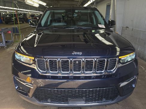 Used 2024 Jeep Grand Cherokee Limited 4xe w/ Luxury Tech Group II image 3