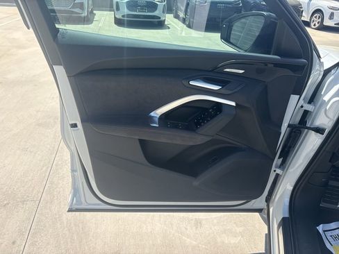 New 2025 Audi SQ5 Premium Plus image 10