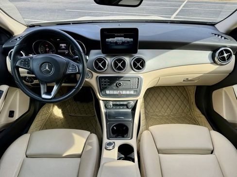 Used 2018 Mercedes-Benz GLA 250 image 24