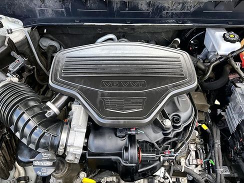 Used 2020 Cadillac XT6 Premium Luxury FWD image 29