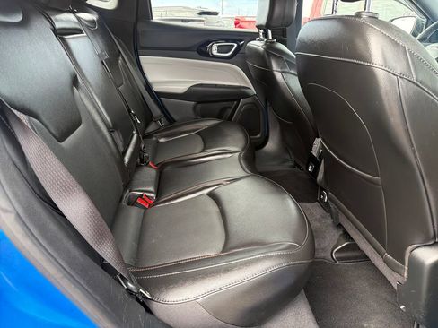 Used 2023 Jeep Compass Limited w/ Sun and Sound Group AWD/4WD image 28