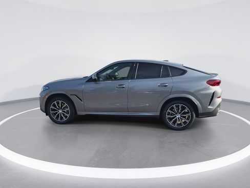 New 2026 BMW X6 xDrive40i w/ Climate Comfort Package image 5