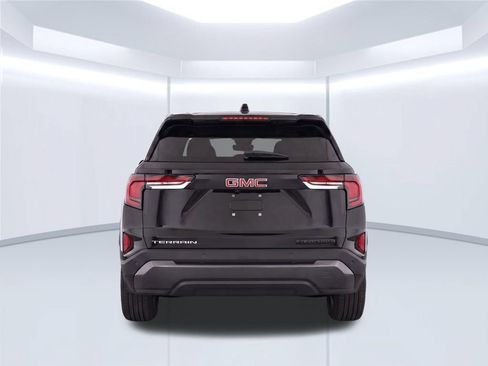 Used 2025 GMC Terrain Elevation FWD image 8