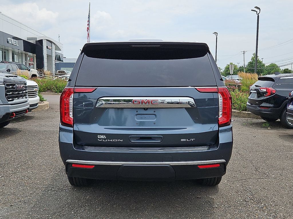 Used 2021 GMC Yukon SLT w/ SLT Premium Package AWD/4WD image 5