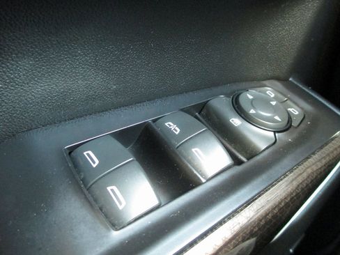 Used 2019 Chevrolet Silverado 1500 LT Trail Boss image 25