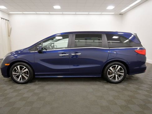 Certified 2023 Honda Odyssey Touring image 4