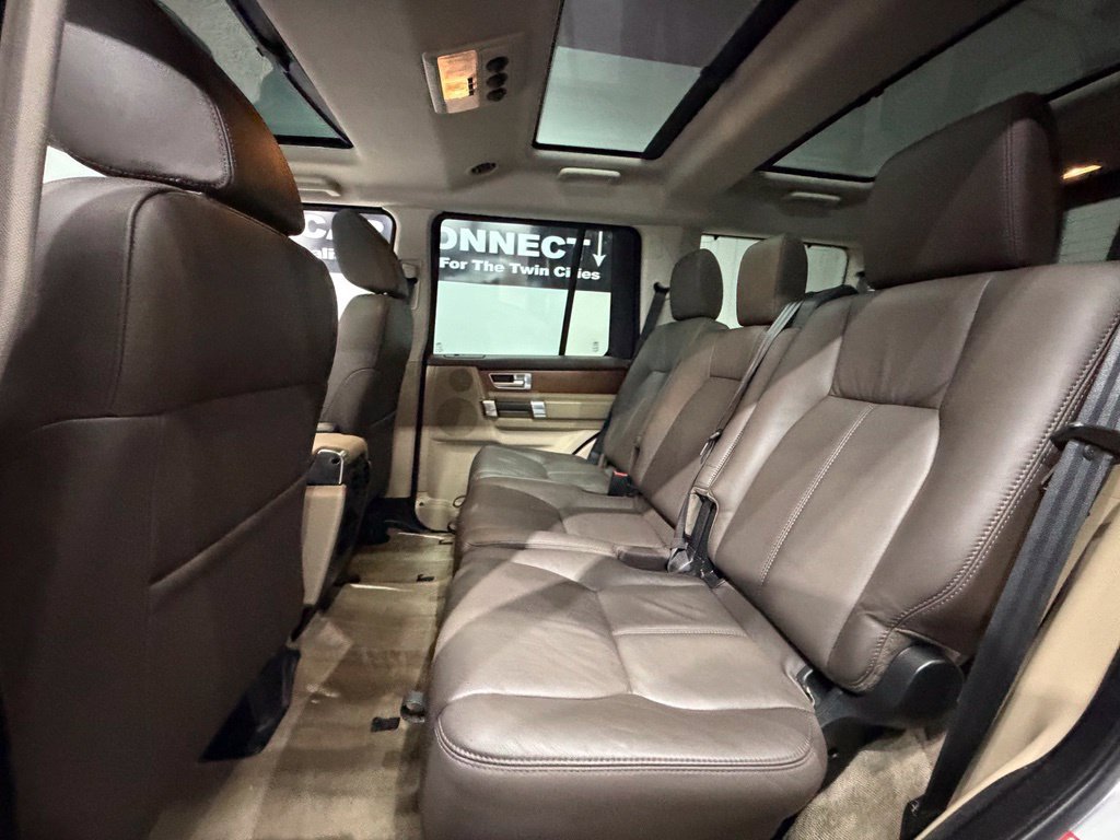 Used 2016 Land Rover LR4 HSE LUX AWD/4WD image 31
