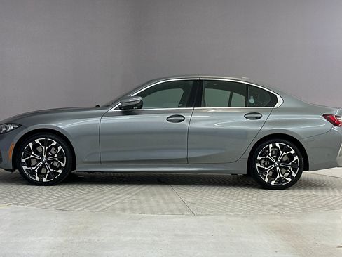 Used 2025 BMW 330i Sedan w/ Premium Package RWD image 2