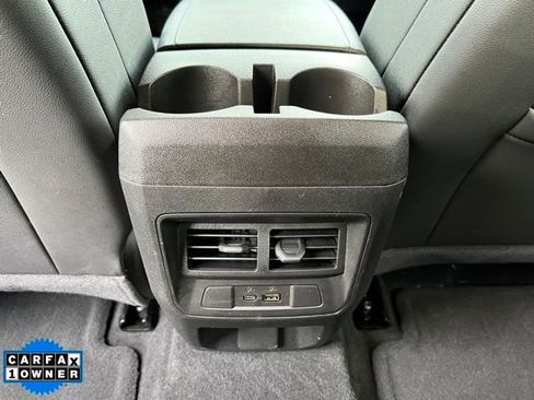 Used 2025 Chevrolet Colorado LT w/ LT Convenience Package image 12