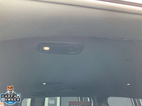 Used 2023 Chrysler Pacifica Touring-L w/ S Appearance Package FWD image 37