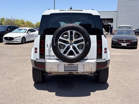 Used 2025 Land Rover Defender 110 S AWD/4WD image 29