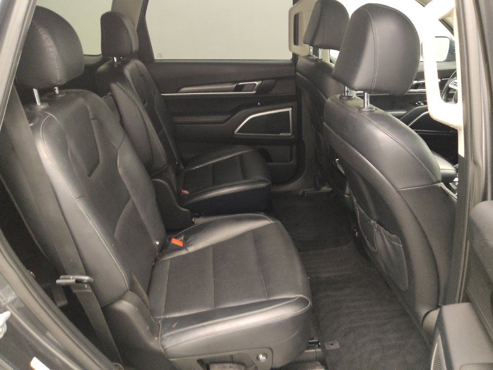 Used 2022 Kia Telluride S FWD image 19