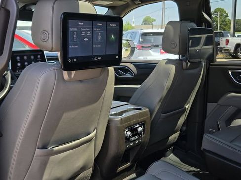 Used 2021 GMC Yukon SLT w/ SLT Premium Package AWD/4WD image 34