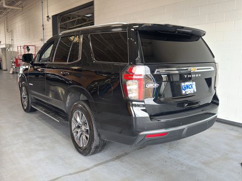Used 2023 Chevrolet Tahoe LT w/ Luxury Package AWD/4WD image 3