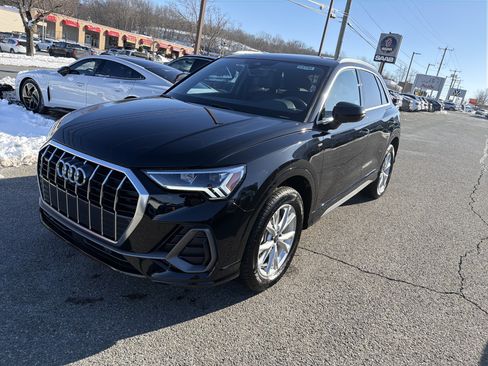 Certified 2025 Audi Q3 2.0T Premium Plus w/ Premium Plus Package image 3