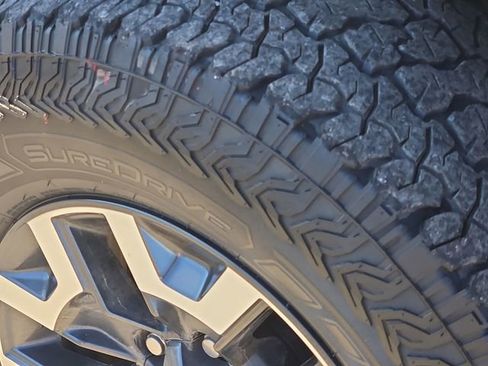 Used 2023 Toyota Tacoma TRD Off-Road image 10