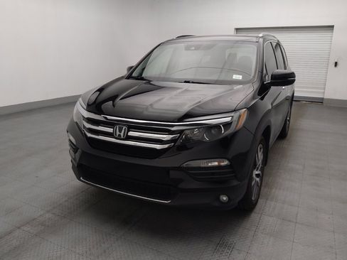 Used 2017 Honda Pilot Touring image 15