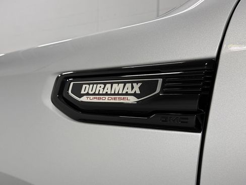 Used 2022 GMC Sierra 1500 Elevation image 9