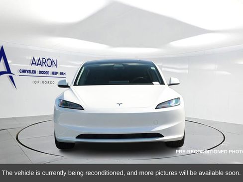 Used 2025 Tesla Model 3 Long Range image 4