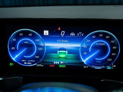 New 2025 Mercedes-Benz EQB 300 4MATIC image 17