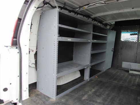 Used 2014 Chevrolet Express 1500 RWD image 22
