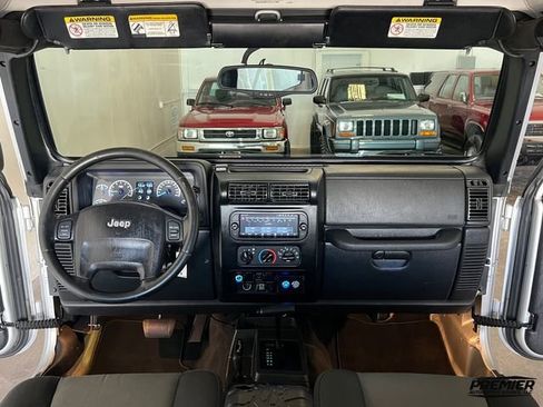 Used 2005 Jeep Wrangler Unlimited image 55