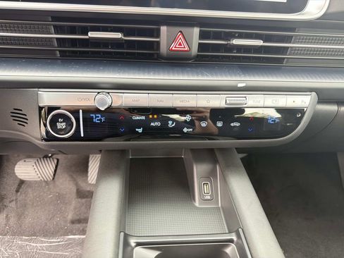 New 2025 Hyundai Ioniq 6 SE image 27