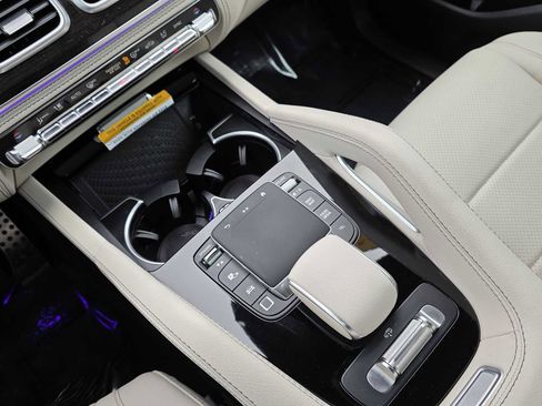 Certified 2025 Mercedes-Benz GLS 450 4MATIC image 20