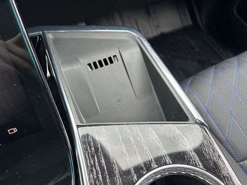 Used 2026 Cadillac Escalade IQ Sport 1 w/ LPO, Floor Liner Package AWD/4WD image 40
