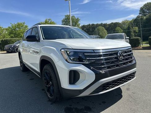 New 2026 Volkswagen Atlas Peak Edition AWD/4WD image 7