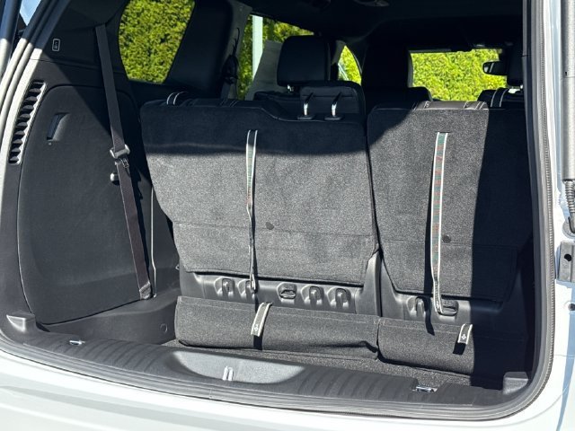 New 2027 Chrysler Pacifica Select AWD/4WD image 21