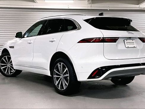 Certified 2025 Jaguar F-PACE R-Dynamic S image 10