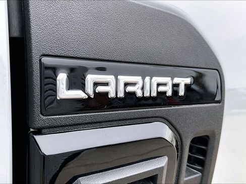 New 2026 Ford F250 Lariat w/ Black Appearance Package image 25