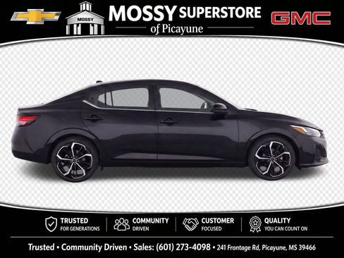 Used 2025 Nissan Altima 2.5 SR FWD image 9