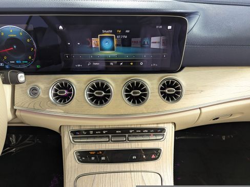 Used 2023 Mercedes-Benz E 450 Cabriolet image 16
