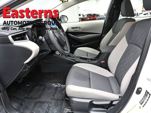 Used 2024 Toyota Corolla LE w/ LE Convenience Package FWD image 14