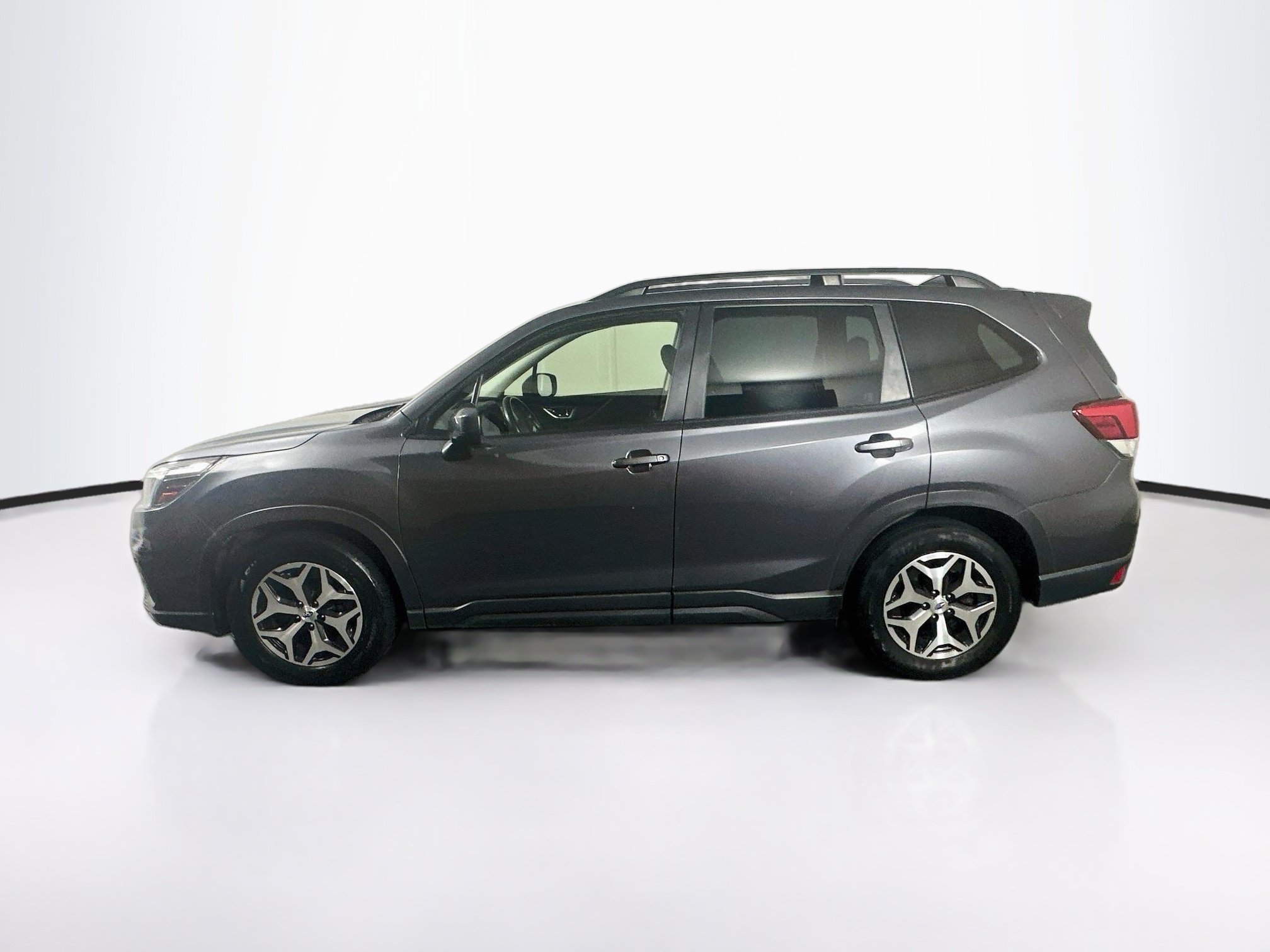 Used 2021 Subaru Forester Premium AWD/4WD image 4