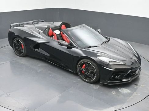 Used 2021 Chevrolet Corvette Stingray Premium Conv w/ Z51 Performance Package RWD image 35