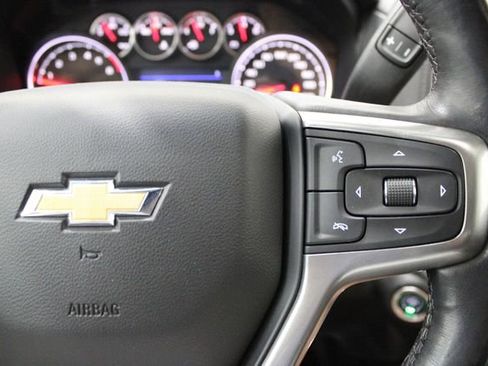 Used 2019 Chevrolet Silverado 1500 LTZ image 25